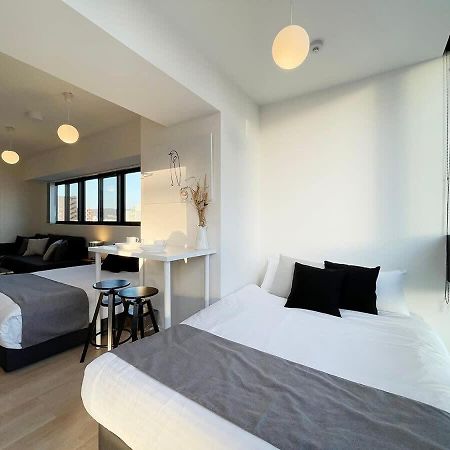 Bhotel Nekoyard - Comfortable Studio, Easy Walk To Peace Park 히로시마 외부 사진