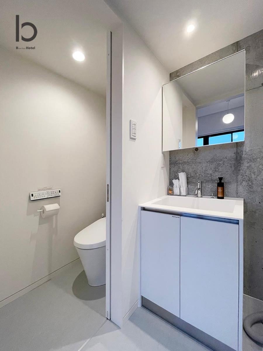 Bhotel Nekoyard - Comfortable Studio, Easy Walk To Peace Park 히로시마 외부 사진